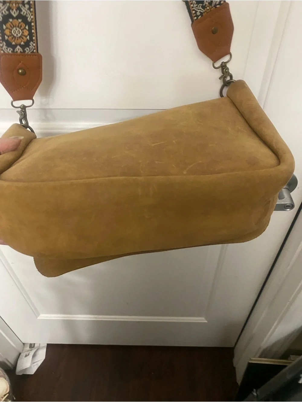 Men's Casual Leather Messenger Bag in Brown
